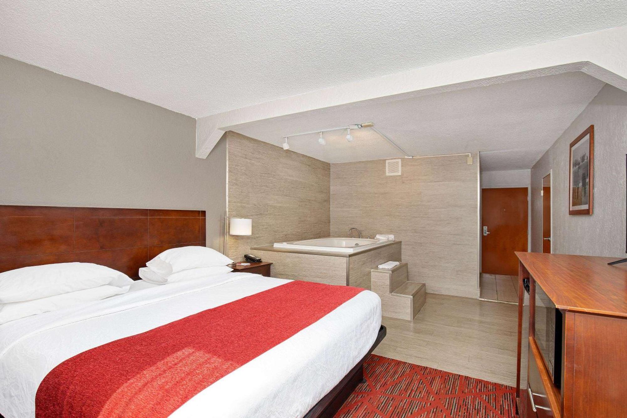 Ramada By Wyndham Bowling Green Ngoại thất bức ảnh