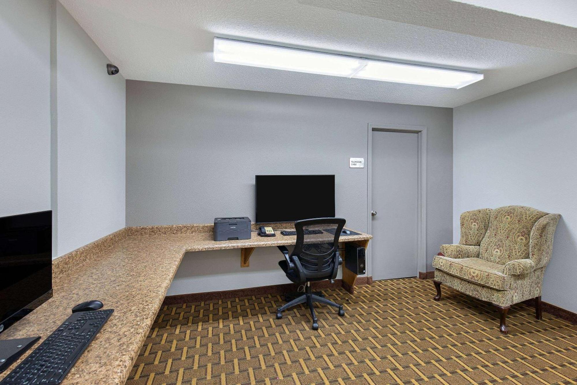 Ramada By Wyndham Bowling Green Ngoại thất bức ảnh